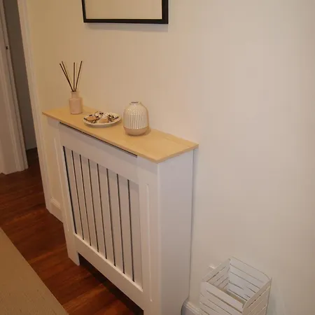 Apartamento Nuevo, Luminoso, Reformado, Cerca Del Casco Viejo *