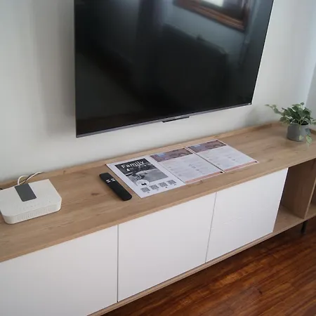 Nuevo, Luminoso, Reformado, Cerca Del Casco Viejo *