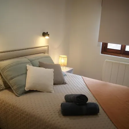 Nuevo, Luminoso, Reformado, Cerca Del Casco Viejo Apartamento *